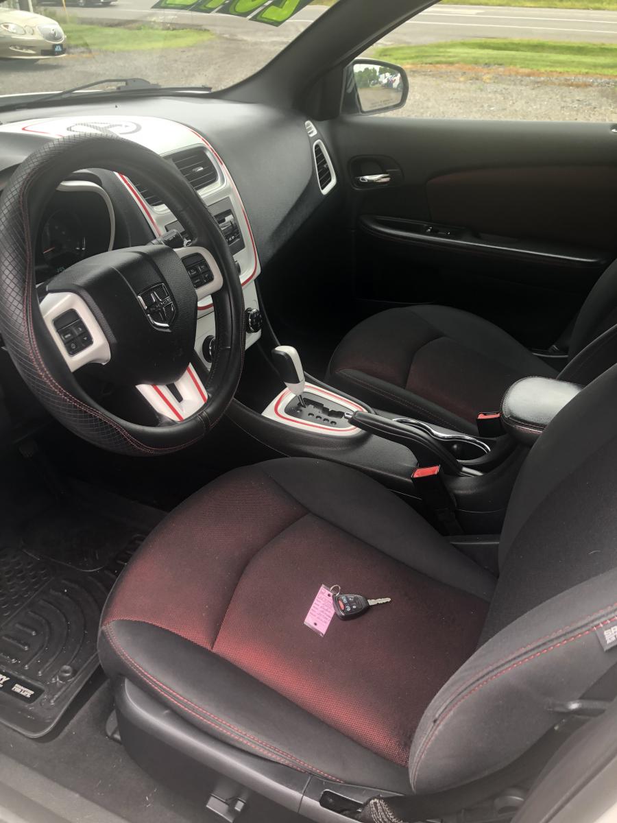 2012 Dodge Avenger 
