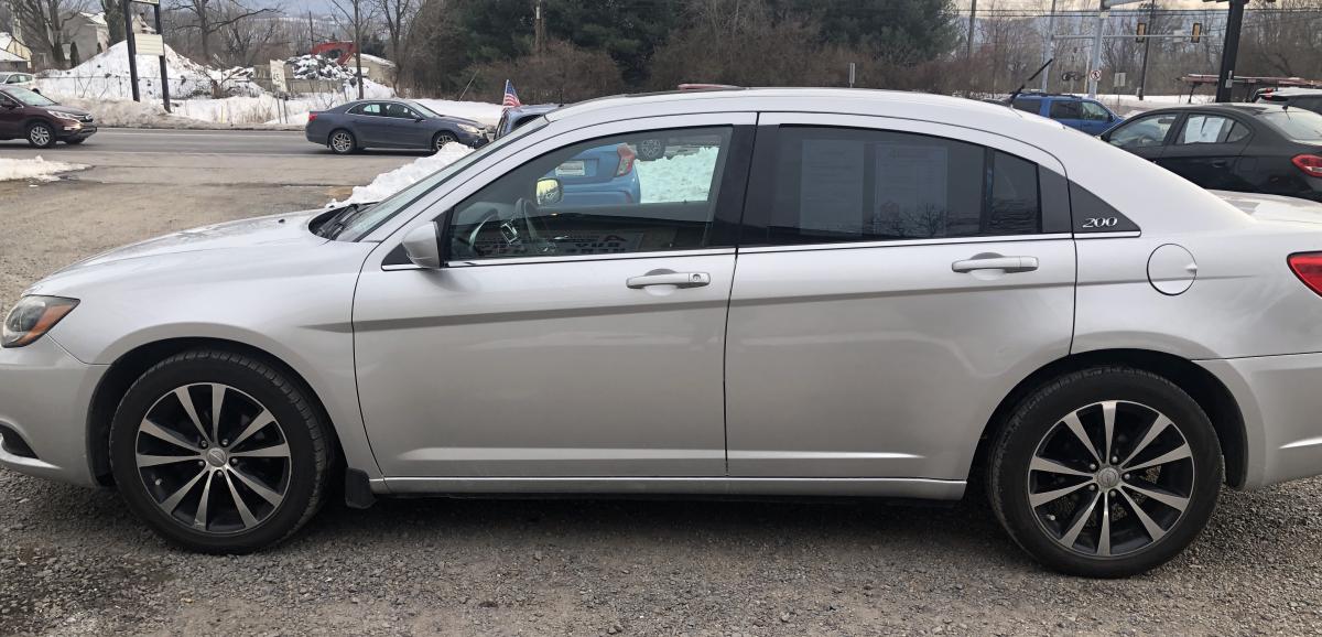 2012 Chrysler 200