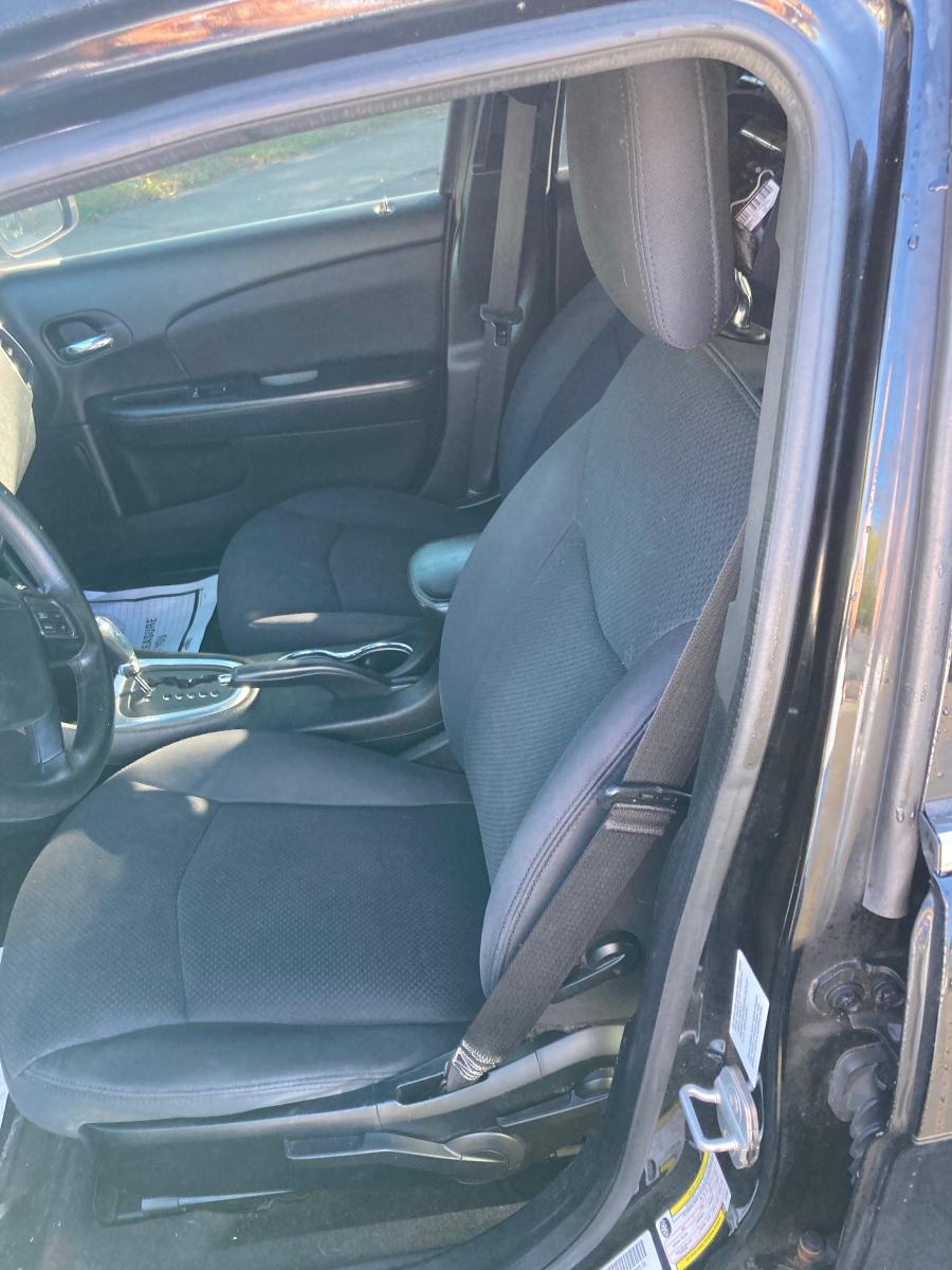 2014 Chrysler 200