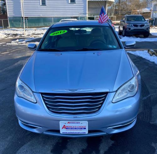 2013 Chrysler 200