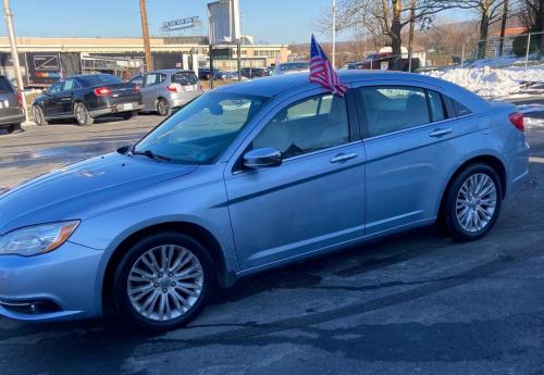 2013 Chrysler 200