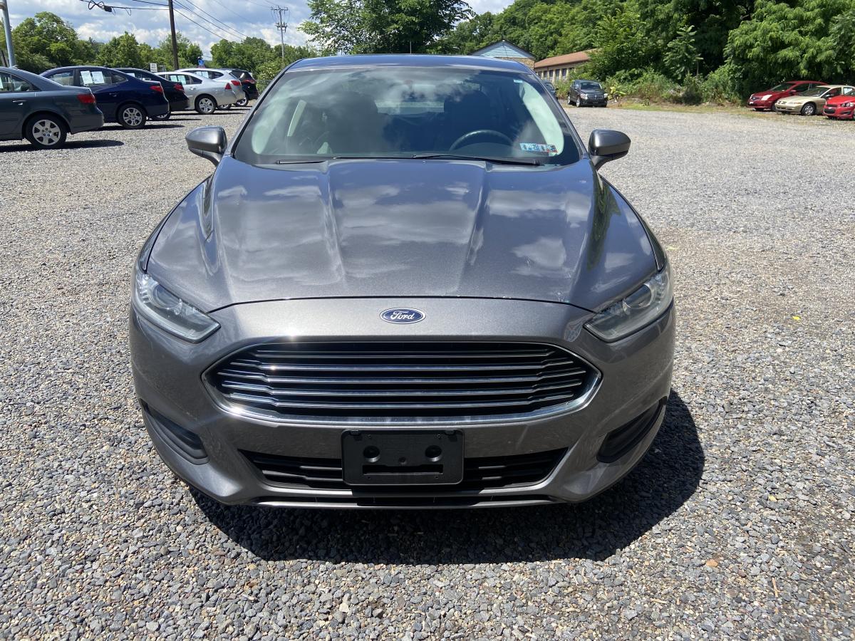 2014 Ford Fusion 111k miles Loaded